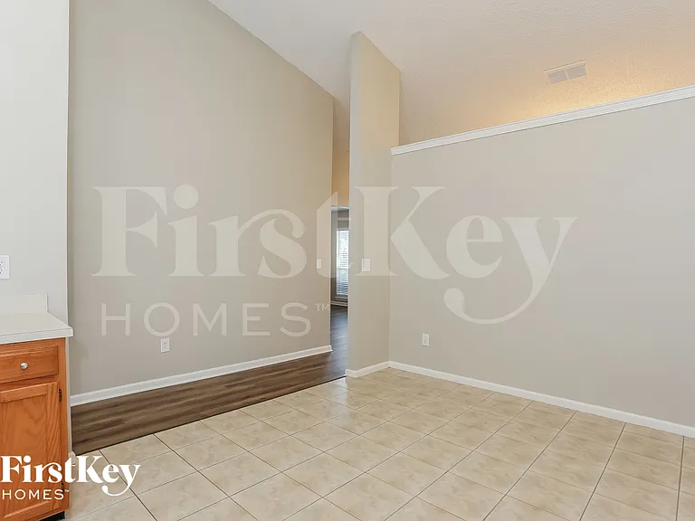 12759 Bentwater Dr — Photo 7