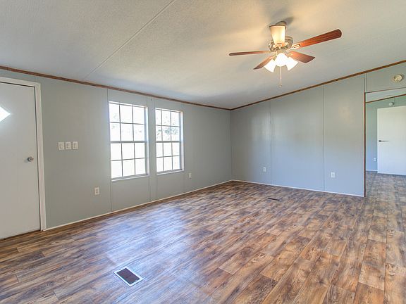 2nd image of 18285 Longwood Dr