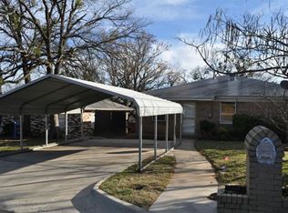 700 Boardwalk Ln, Denton, TX 76205