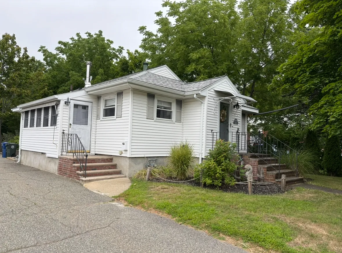 3 bed, 1150 sqft, $3,750 — Photo 2