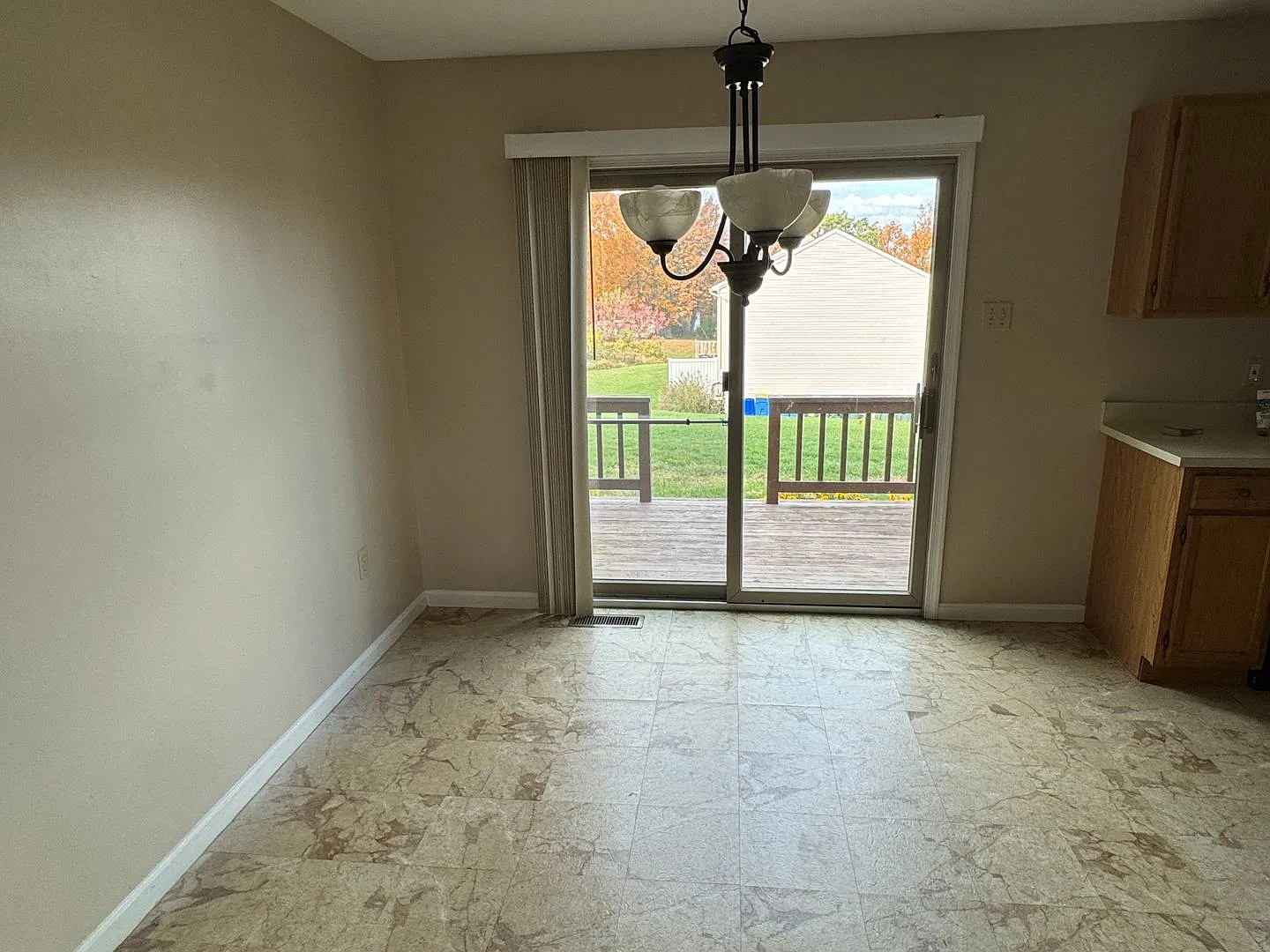 Town Home with Rear Deck — Photo 2