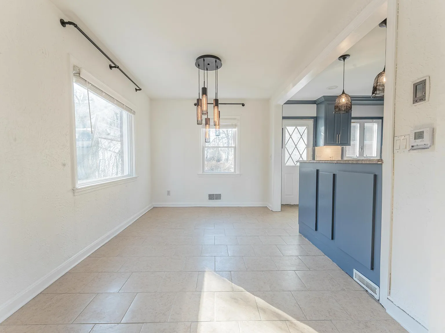 4 bed, 2046 sqft, $4,700 — Photo 4