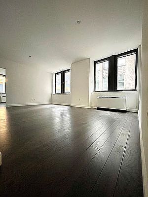 3rd image of 28 Cliff St #822