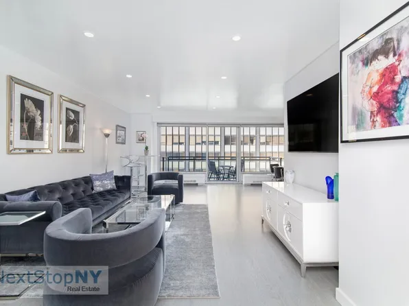 400 East 56th Street 9C image 1 of 11