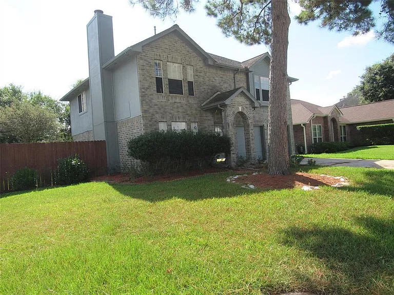 18822 Timber Way Dr — Photo 1