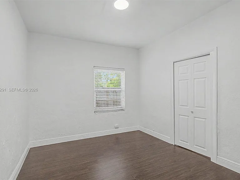 5917 SW 62nd Ter — Photo 15