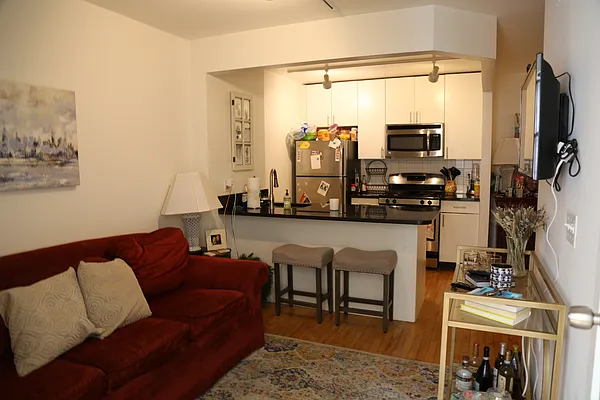 Rented by The Downtown LLC | media 28