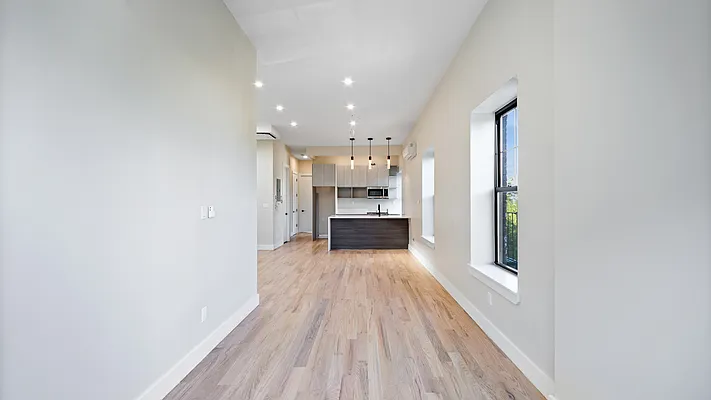 Rented by Nooklyn NYC LLC | media 31