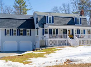 100 Laura Ln, Hampstead, NH 03841