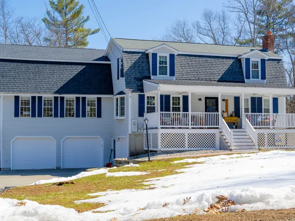 100 Laura Lane, Hampstead, NH 03841