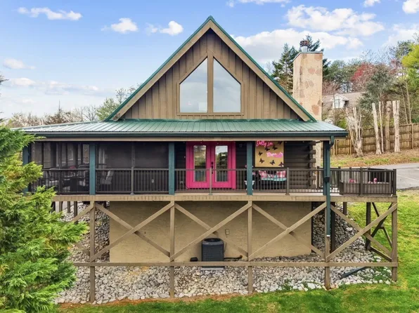 1836 Trout Way, Sevierville, TN 37862