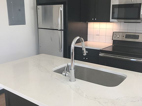 Marble influenced Cort countertops