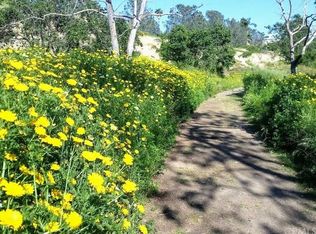 2051 Meadow View Ln, Costa Mesa, CA 92627