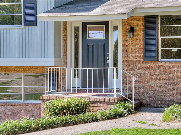 4th image of 2152 Rosier Road