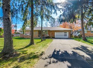18831 Bonnie Ln, Strongsville, OH