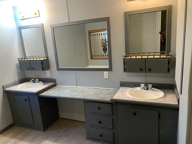 280 Price Rd — Photo 16