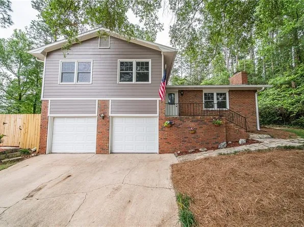 3418 Beacon St, Phenix City, AL 36867