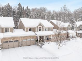 22 Spalding Cres, Huntsville, ON P1H 1C9