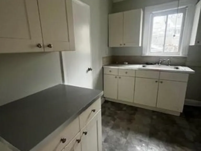 12 Aetna St #4 — Photo 3
