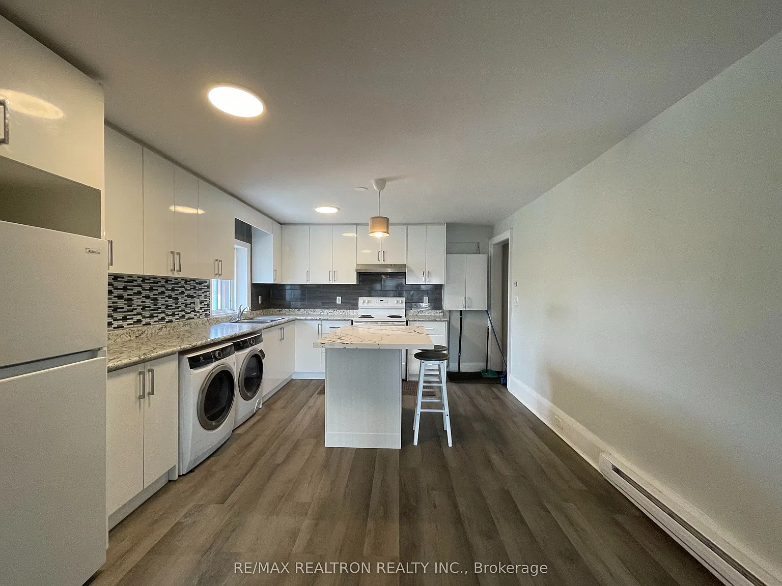 2 bed, $1,950 — Photo 3