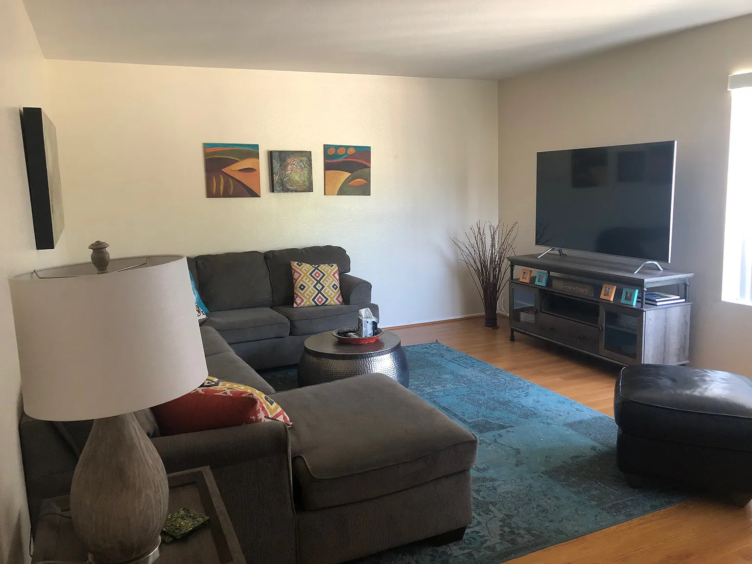 3 bed, 2.5 bath, 1723 sqft, $3,895 — Photo 4