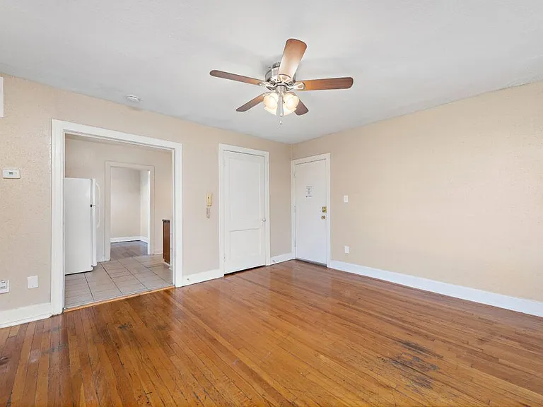 3606 Baltimore Ave — Photo 5