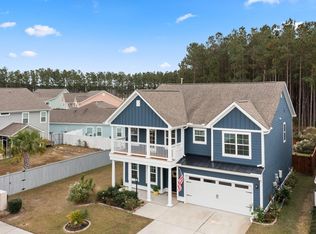 377 Whispering Breeze Ln, Summerville, SC 29483