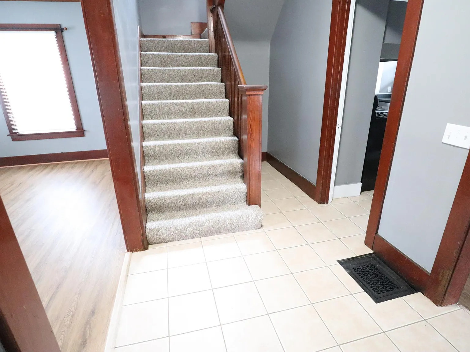 3 bed, 1721 sqft, $2,195 — Photo 3