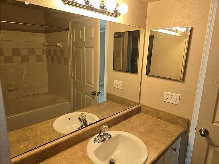 5601 Rosehill Rd #203 — Photo 14
