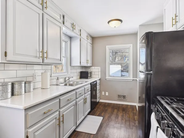 1401 Jersey Ave S, Saint Louis Park, MN 55426