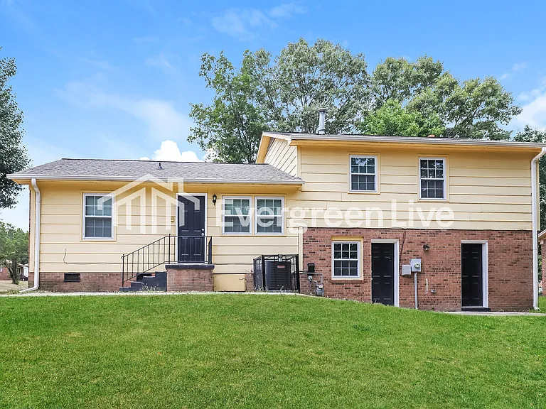 4235 Queen Beth Dr — Photo 13