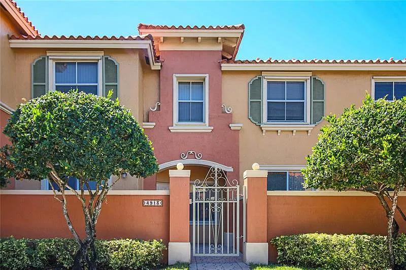 4913 Spinnaker Dr #4802