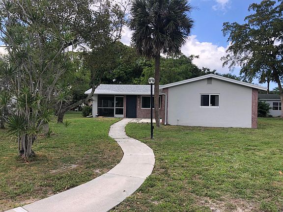 3rd image of 2818 SW Natura Boulevard