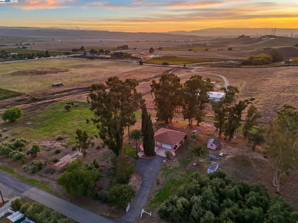 3825 Jerrold Rd, Livermore, CA 94550