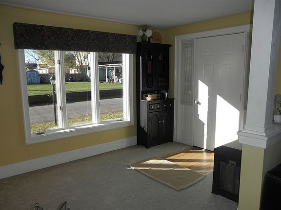 3rd image of 119 E Arnold St