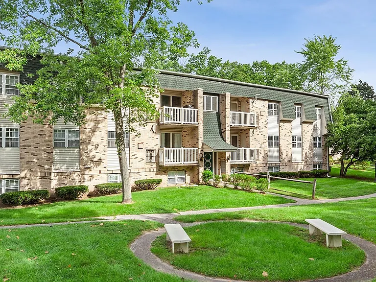 Stony Run at the Stockade Apartments — Photo 7