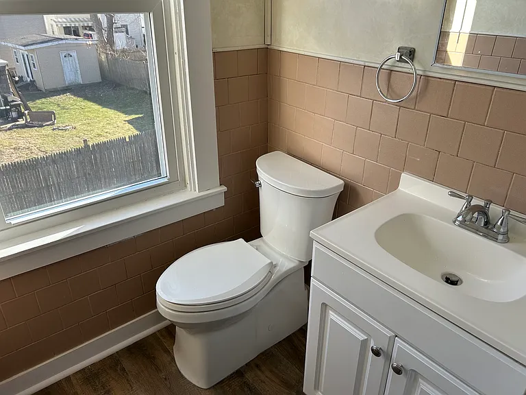54 Maitland St #2 — Photo 5