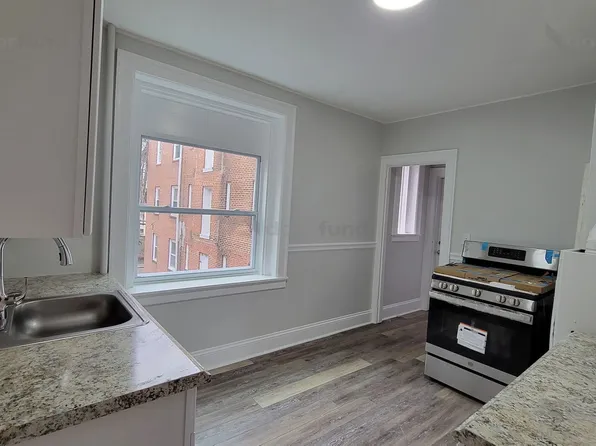 1008 Main St #3, Worcester, MA 01603