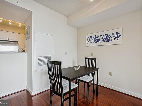 5th image of 555 Massachusetts Ave NW APT 717