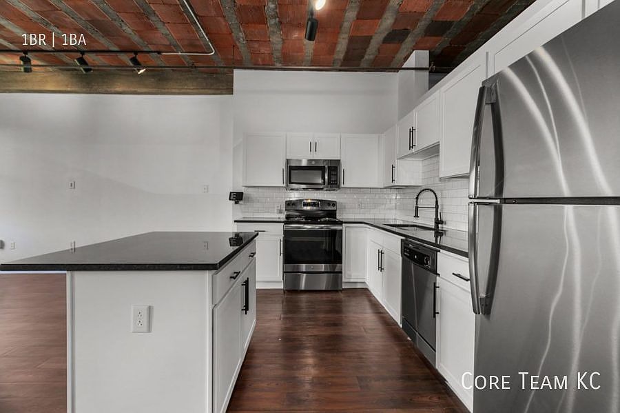 1st image of 204 Walnut St #301