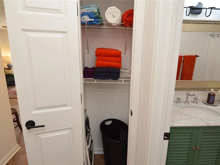 5048 Beach Dr SE #F — Photo 29