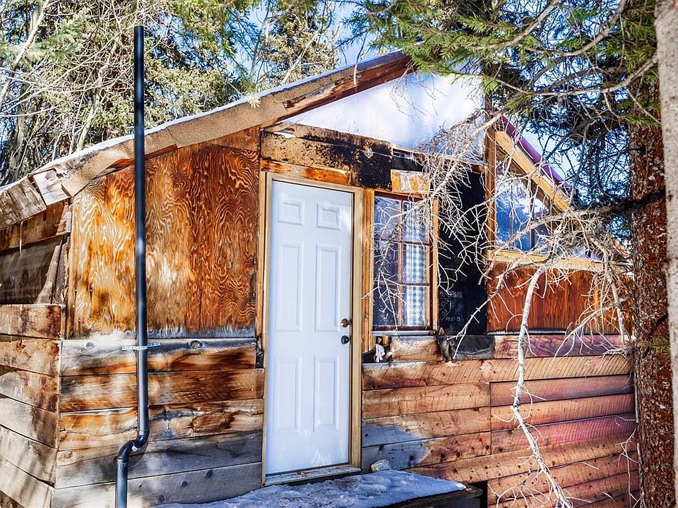 1st image of 944 Roberts Road