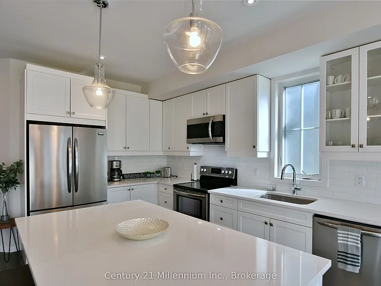 349 Yellow Birch Cres — Photo 14