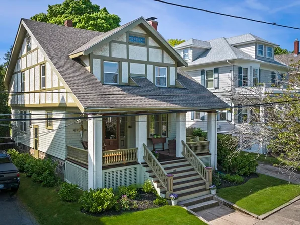 149 Elmwood Rd, Swampscott, MA 01907