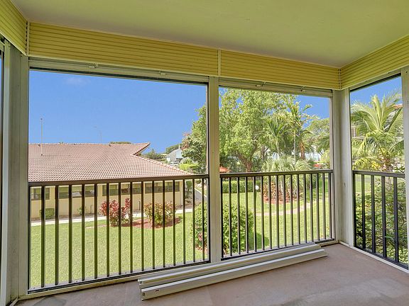 2nd image of 2601 NE 14th Street Causeway #231