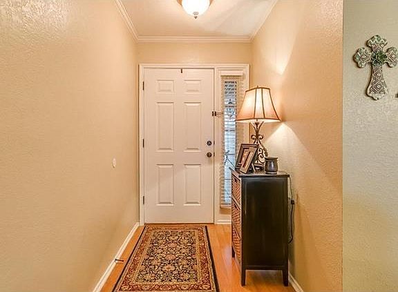 2nd image of 335 Meador Ln