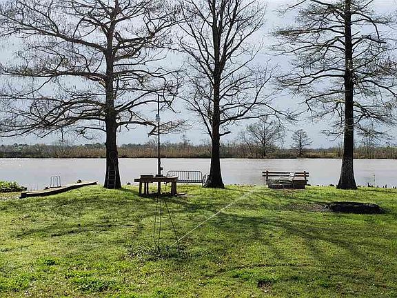 4th image of 1341 Hillebrandt Acres