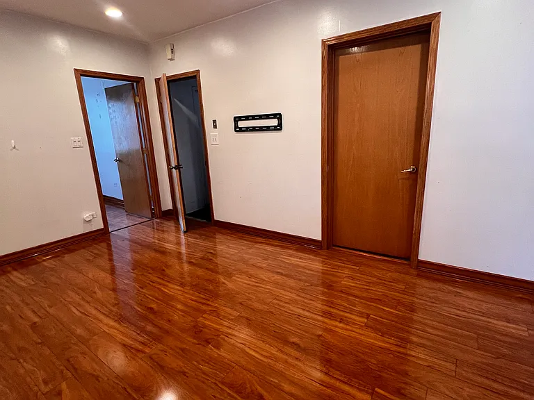 3041 S Lowe Ave #2 — Photo 20