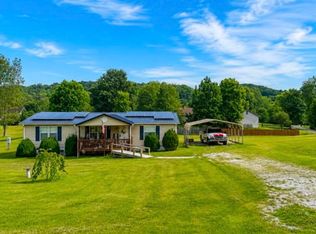 210 Three Oaks Rd, Irvine, KY 40336