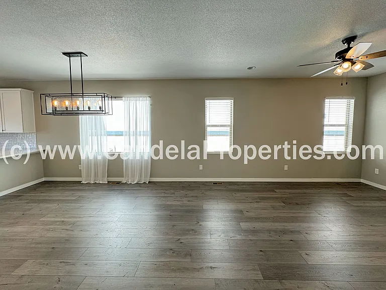 7618 Red River Way — Photo 10